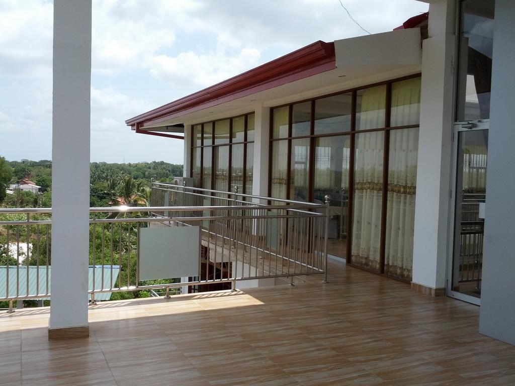 أنرادابورام Happy Leoni Hotel المظهر الخارجي الصورة