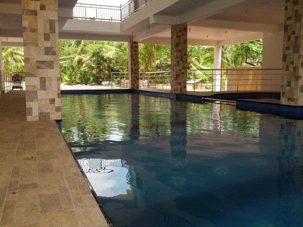 أنرادابورام Happy Leoni Hotel المظهر الخارجي الصورة