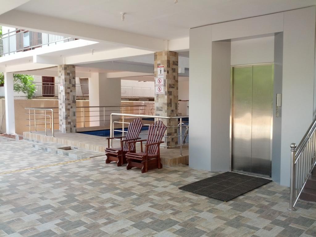 أنرادابورام Happy Leoni Hotel المظهر الخارجي الصورة