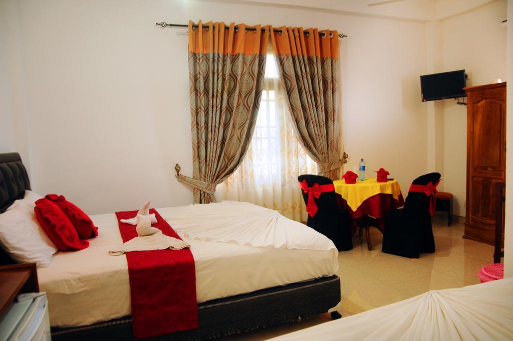أنرادابورام Happy Leoni Hotel المظهر الخارجي الصورة