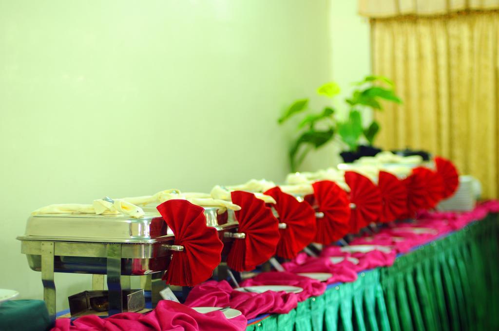 أنرادابورام Happy Leoni Hotel المظهر الخارجي الصورة