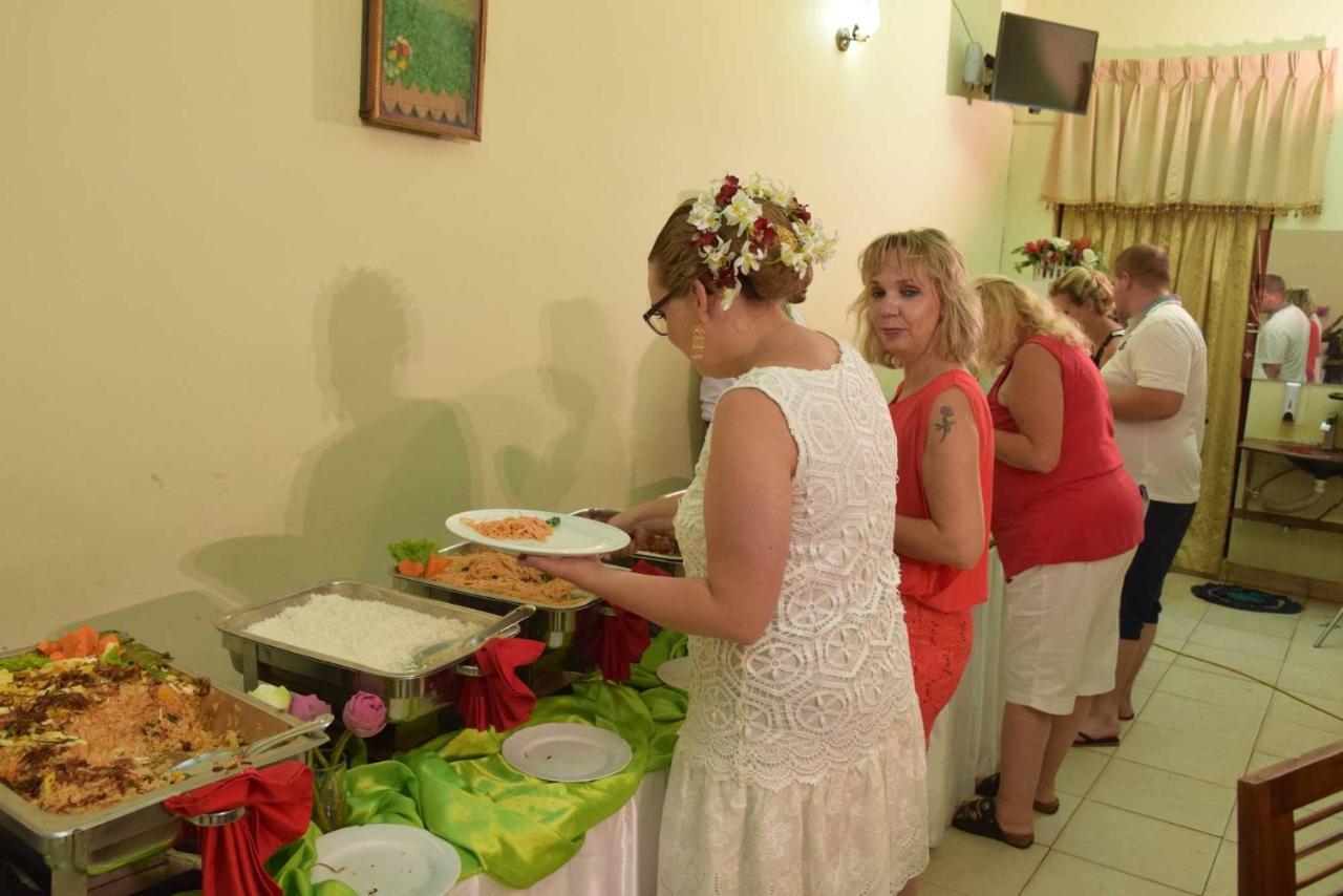 أنرادابورام Happy Leoni Hotel المظهر الخارجي الصورة