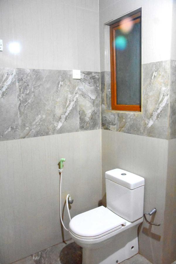 أنرادابورام Happy Leoni Hotel المظهر الخارجي الصورة