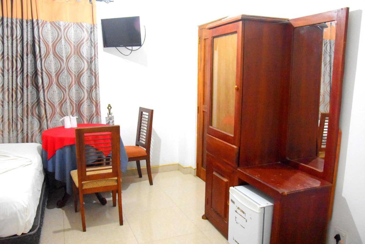 أنرادابورام Happy Leoni Hotel المظهر الخارجي الصورة